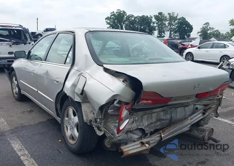 1998 Honda Accord Ex V6 из США, поврежденный, VIN 1HGCG1659WA073339